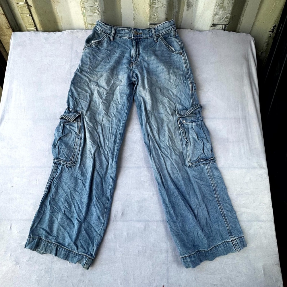 Wild Fable Baggy Jeans Womens 2 Blue Whiskering Denim Mid Rise Cargo Pockets